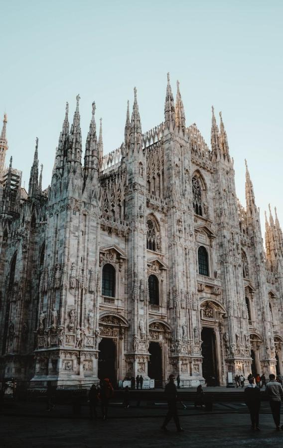 Comecasa Duomo - San Babila Lovely Apartment 米兰 外观 照片