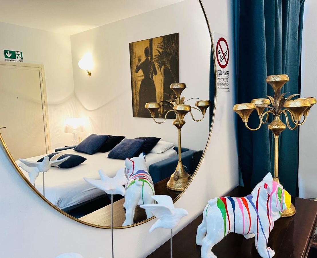 Comecasa Duomo - San Babila Lovely Apartment 米兰 外观 照片